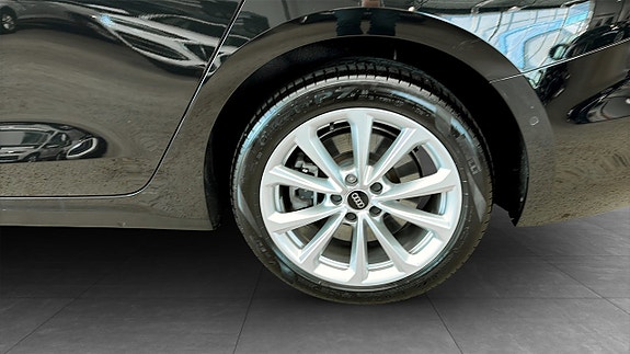 Audi A5 6 of 12