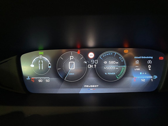 Peugeot 308 SW 16 of 21