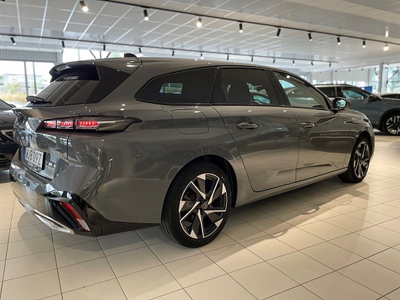 Peugeot 308 SW 4 of 21