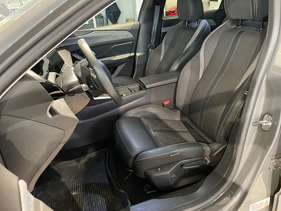 Peugeot 308 SW 12 of 21
