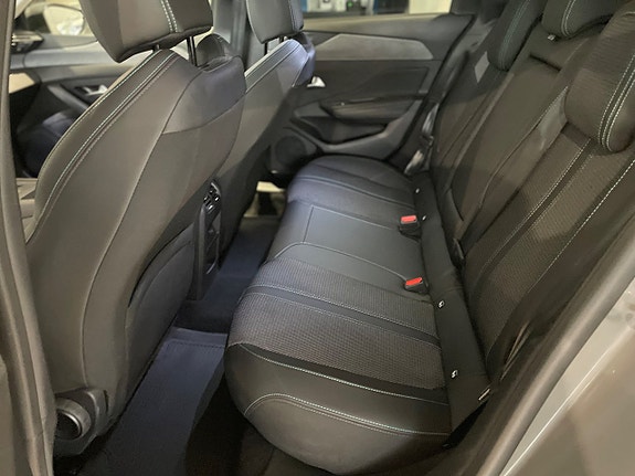 Peugeot 308 SW 20 of 21