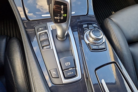 BMW 520d 13 of 15