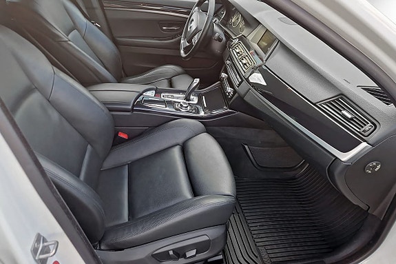 BMW 520d 8 of 15