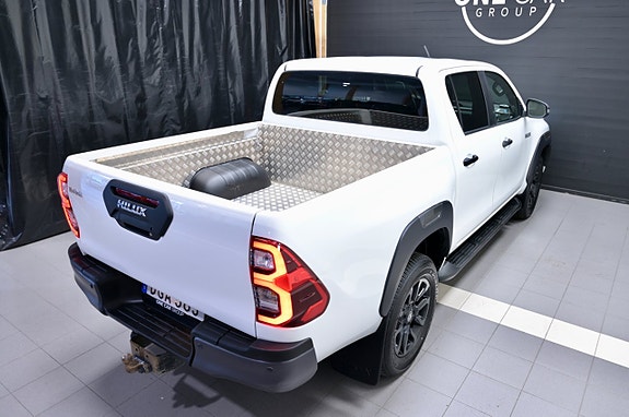 Toyota HiLux 7 of 25