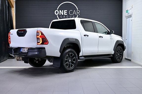 Toyota HiLux 4 of 25
