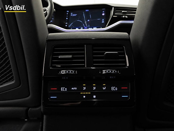 Volkswagen Touareg 30 of 30