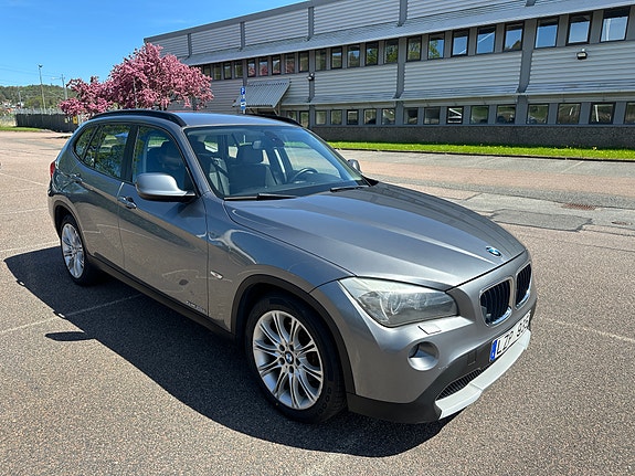 BMW X1 2 of 9