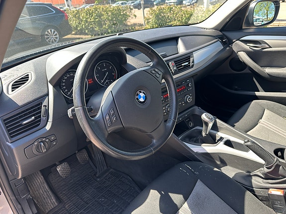 BMW X1 8 of 9