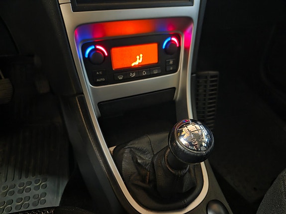 Peugeot 307 9 of 9