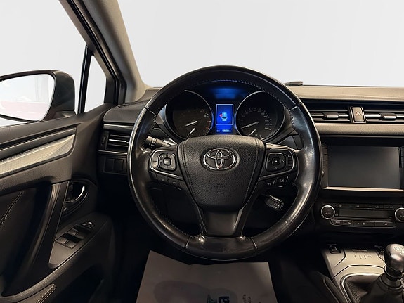 Toyota Avensis 9 of 10