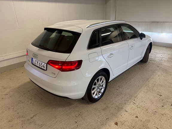 Audi A3 6 of 12