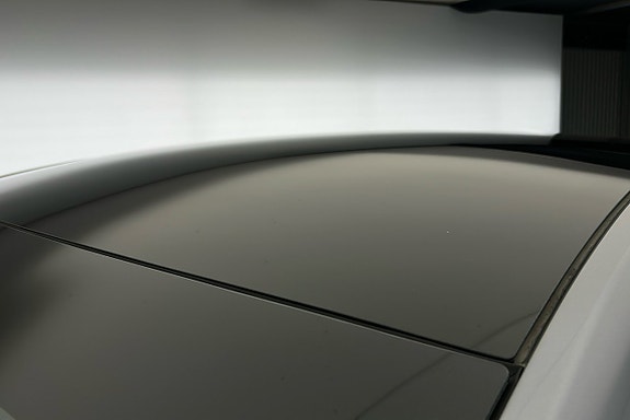 Tesla Model Y 19 of 26