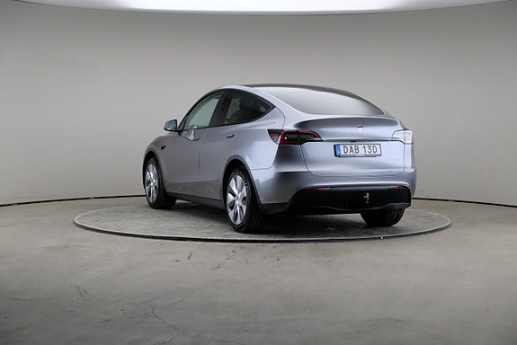 Tesla Model Y 2 of 26