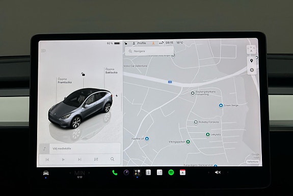 Tesla Model Y 7 of 26