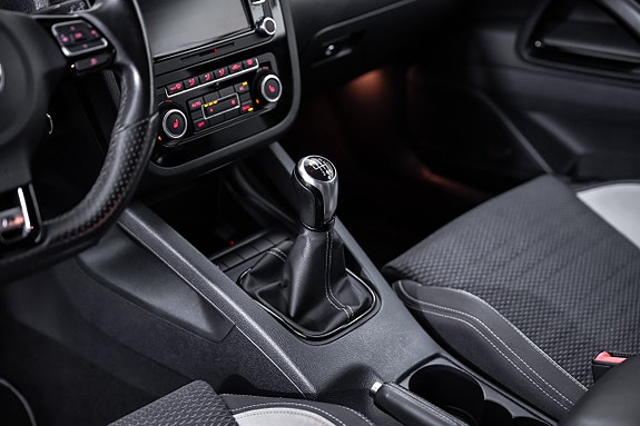 Volkswagen Scirocco 16 of 25