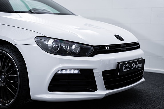 Volkswagen Scirocco 2 of 25
