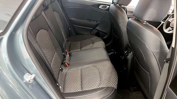 Kia Ceed 5 of 12