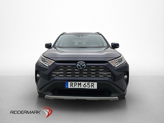 Toyota RAV4 2 of 29