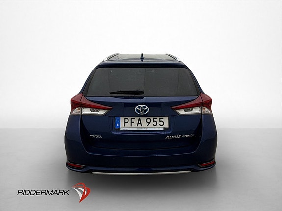 Toyota Auris 6 of 30
