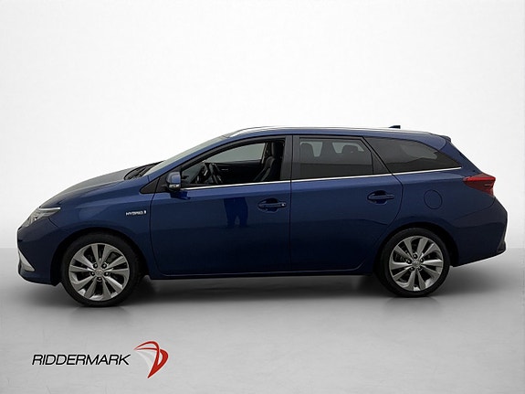 Toyota Auris 4 of 30