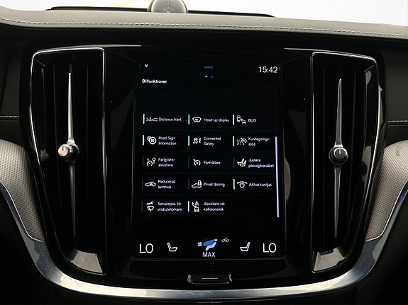Volvo S60 25 of 30