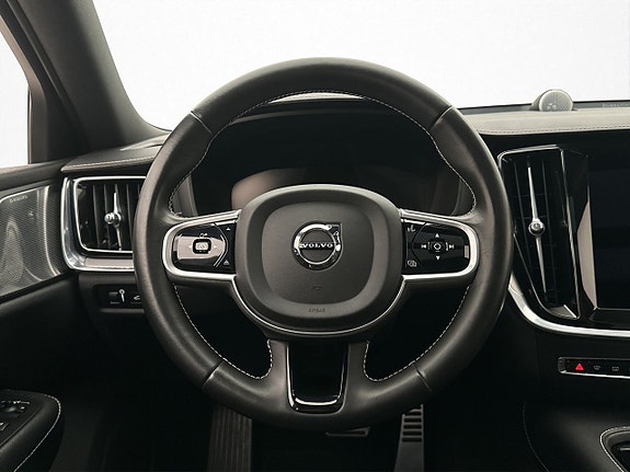 Volvo S60 11 of 30