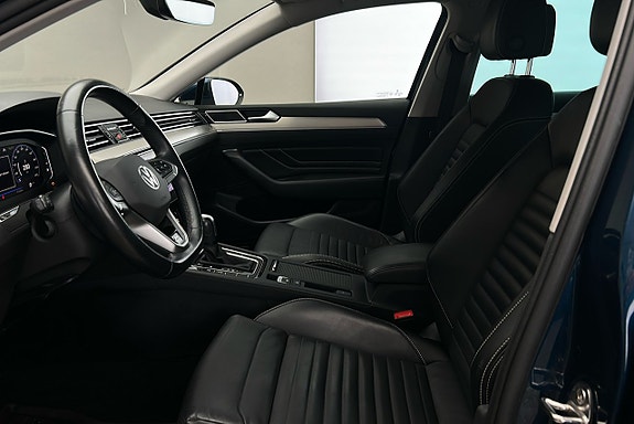 Volkswagen Passat 10 of 28
