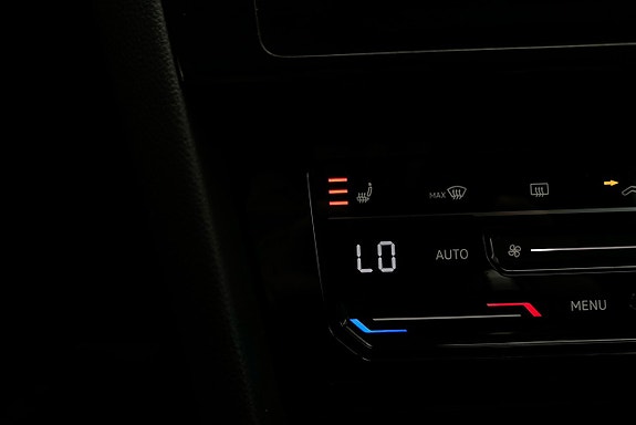 Volkswagen Passat 20 of 28
