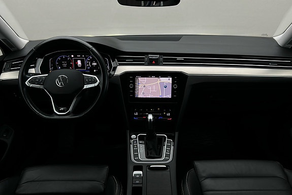 Volkswagen Passat 6 of 28