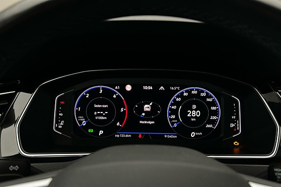 Volkswagen Passat 7 of 28