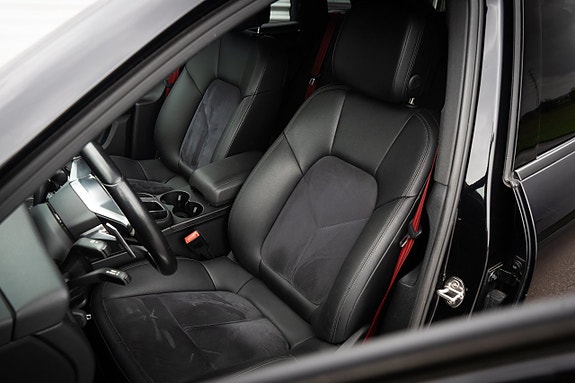 Porsche Macan S 11 of 23