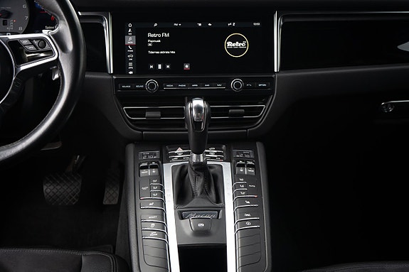 Porsche Macan S 15 of 23