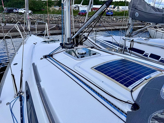 Jeanneau Sun Fast 32i | 2003 | Ny kraftigare motor 30hk 4 of 12