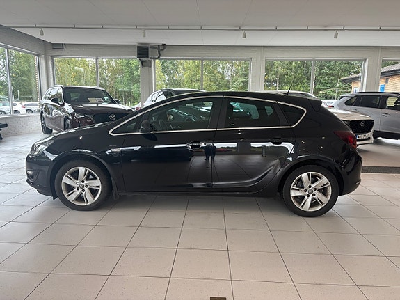 Opel Astra 2 of 22