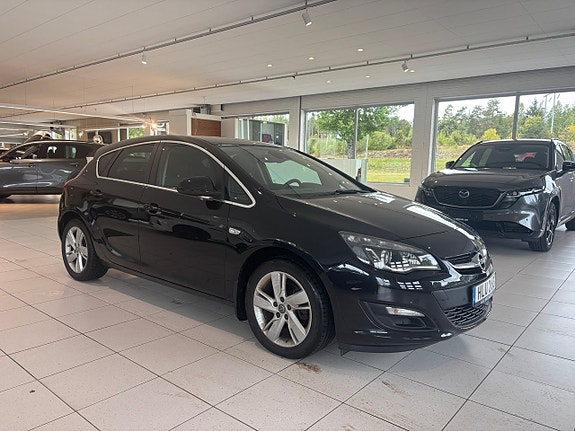 Opel Astra 8 of 22