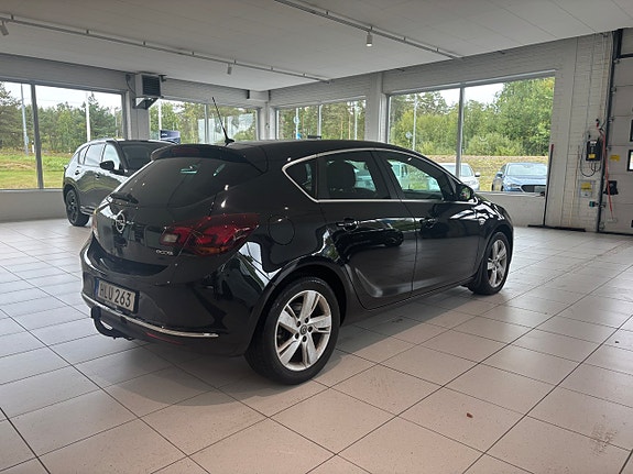 Opel Astra 6 of 22