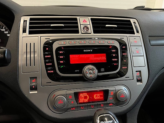 Ford Kuga 12 of 16