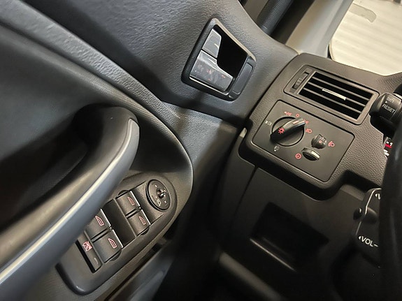 Ford Kuga 14 of 16
