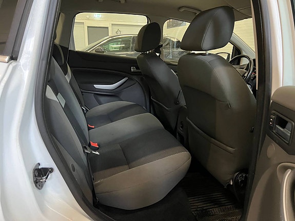Ford Kuga 15 of 16