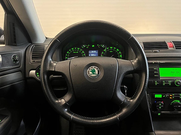 Skoda Octavia 10 of 16