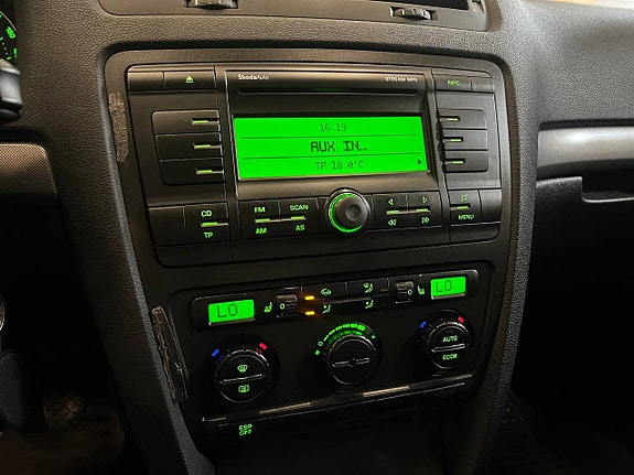 Skoda Octavia 14 of 16