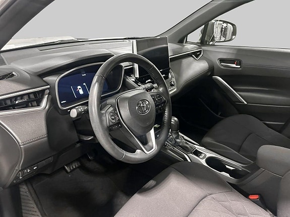 Toyota Corolla Cross 12 of 25
