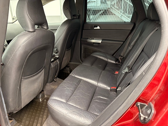 Volvo V50 7 of 9