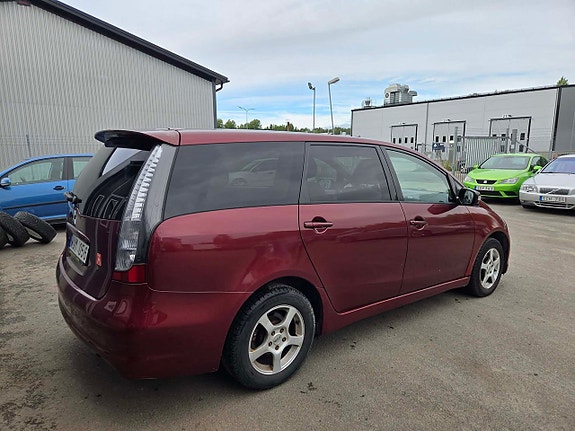 Mitsubishi Grandis 7 of 13