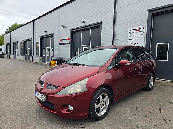 Mitsubishi Grandis 6 of 13