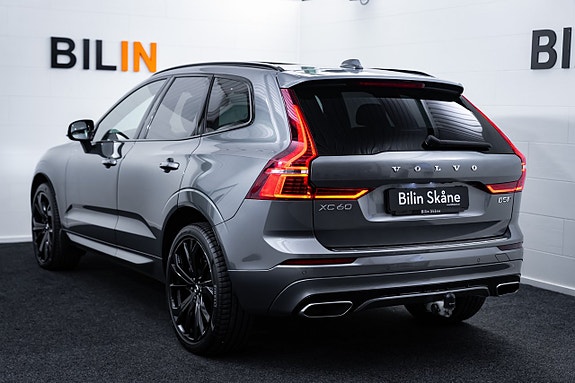Volvo XC60 11 of 30