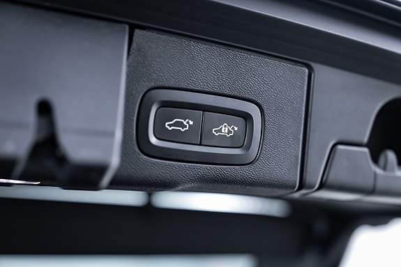 Volvo XC60 30 of 30