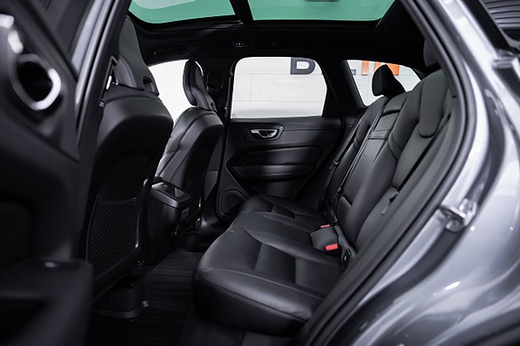Volvo XC60 28 of 30