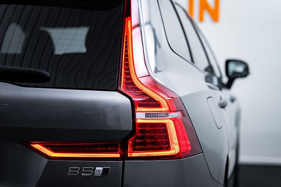 Volvo XC60 16 of 30