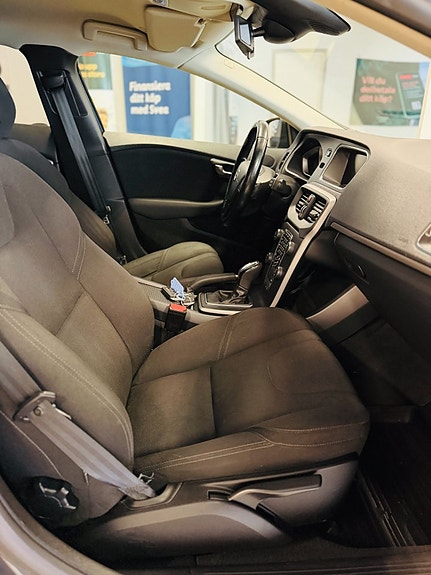 Volvo V40 18 of 19